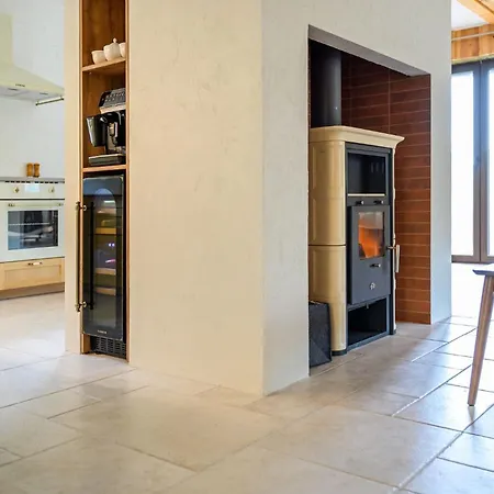 Checz - Nad Jeziorem Karsinskim וילה סבורנגאצ'יה