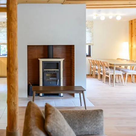 Checz - Nad Jeziorem Karsinskim Villa