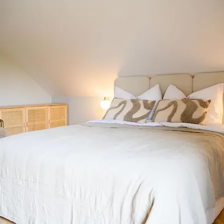 וילה Checz - Nad Jeziorem Karsinskim