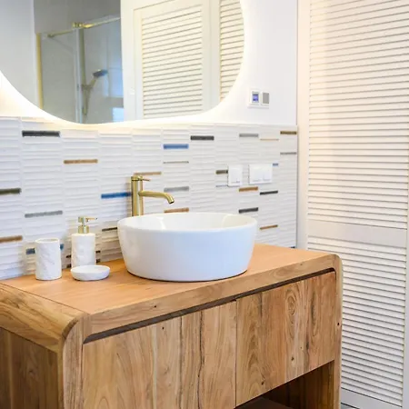 Checz - Nad Jeziorem Karsinskim Swornegacie