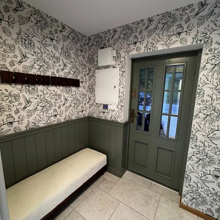 Checz - Nad Jeziorem Karsinskim * Swornegacie