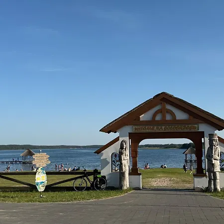 Vila Checz - Nad Jeziorem Karsinskim *