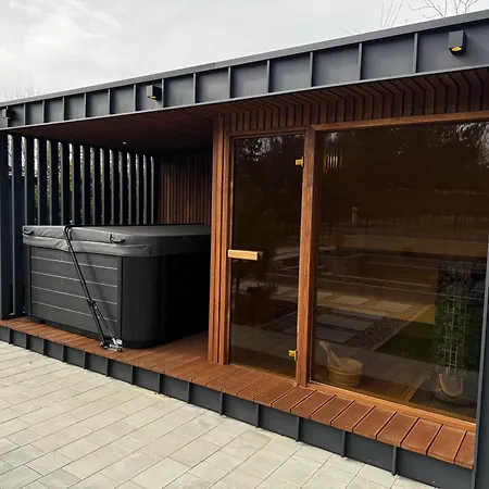 Checz - Nad Jeziorem Karsinskim Swornegacie