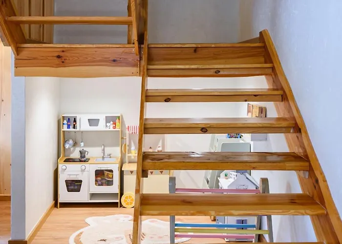 别墅 Checz - Nad Jeziorem Karsinskim 斯沃尔纳加西耶