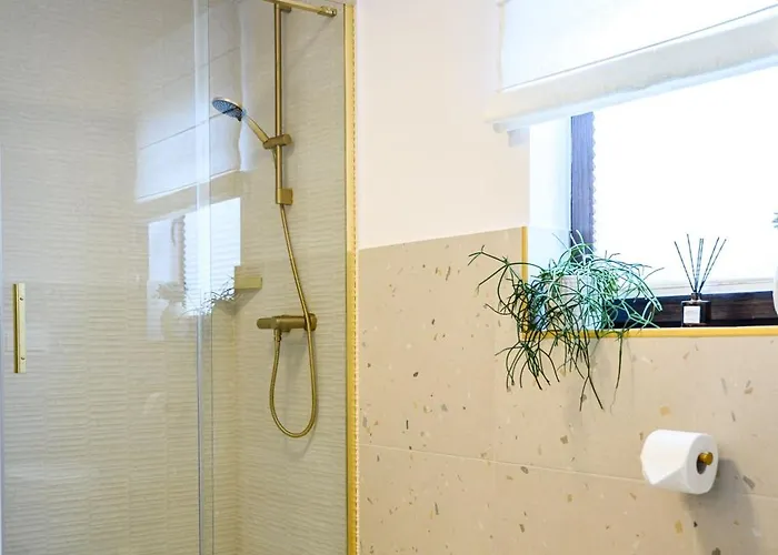 Checz - Nad Jeziorem Karsinskim فيلة سورنيغاسي