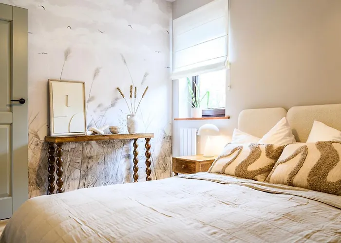 Checz - Nad Jeziorem Karsinskim فيلة *