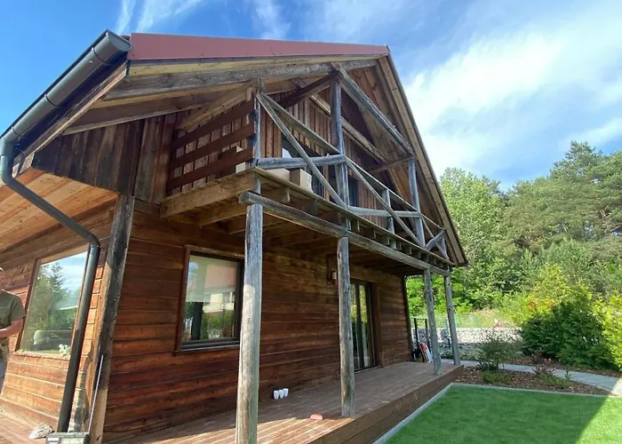 Checz - Nad Jeziorem Karsinskim 别墅