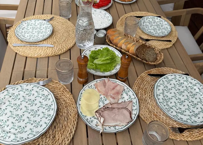 Checz - Nad Jeziorem Karsinskim فيلة *