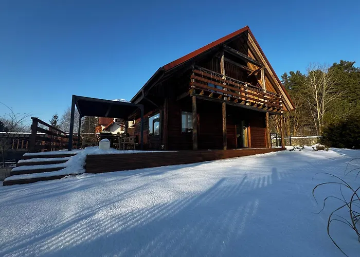 别墅 Checz - Nad Jeziorem Karsinskim 斯沃尔纳加西耶