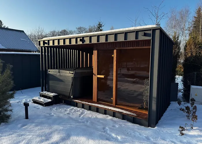 Checz - Nad Jeziorem Karsinskim 别墅 斯沃尔纳加西耶